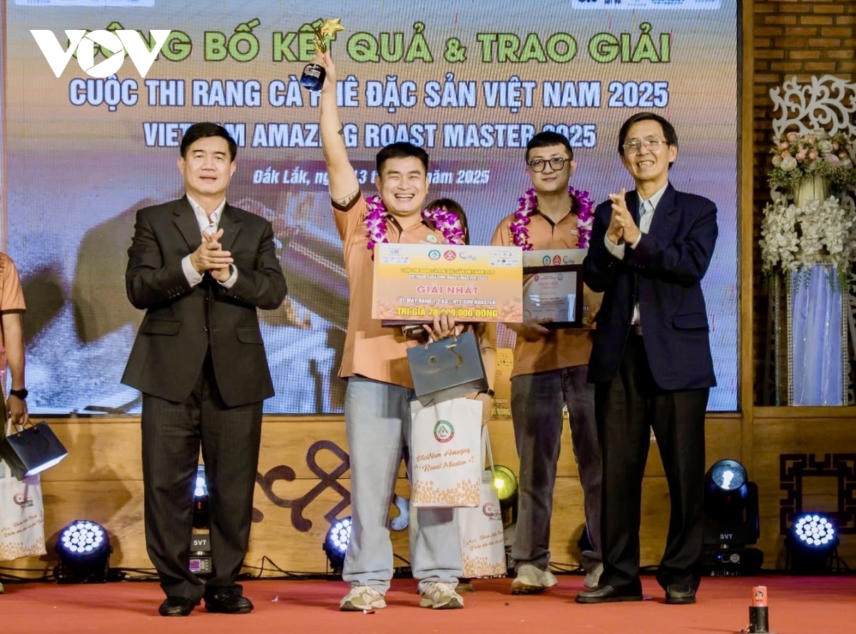 Đã tìm ra thợ rang cà phê đặc sản giỏi nhất Việt Nam 2025